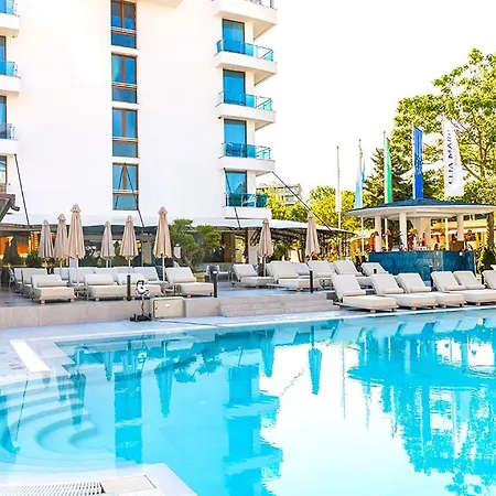 Elia Mare - Free Access Hotel